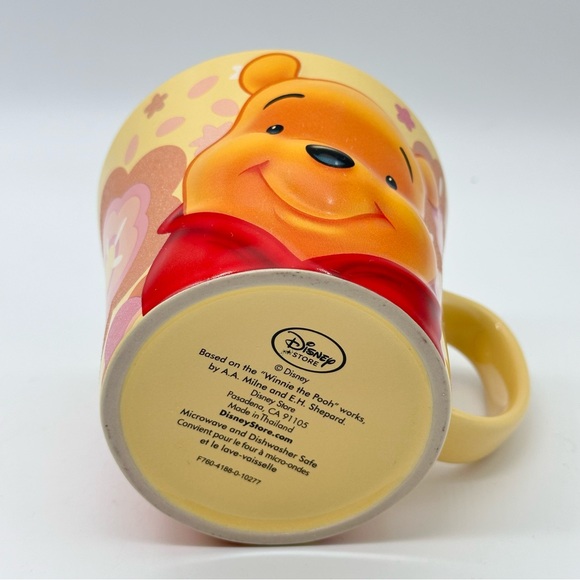 Disney Store Winnie the Pooh Vintage 3D Ceramic Mug - Picture 6 of 6